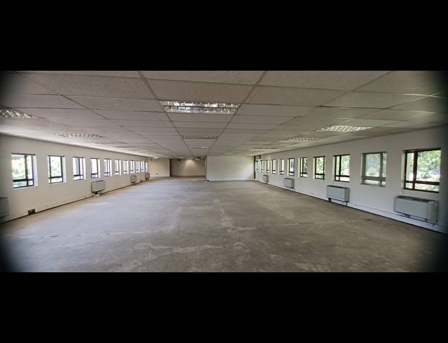 312M² OFFICE TO LET IN HYDE PARK